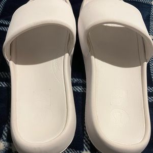 Lululemon Restfeel Womens Slide white/white 8